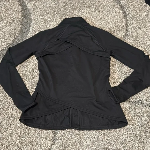 Fabletics Jacket Bundle - Picture 5 of 13